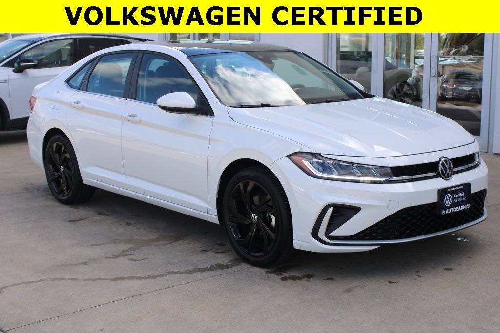 2025 Volkswagen Jetta SE — Sedan — 7,254 mi — Countryside, IL