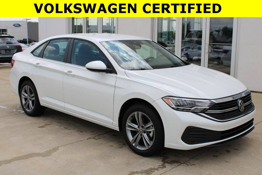 2024 Volkswagen Jetta SE — Sedan — 10,389 mi — Countryside, IL