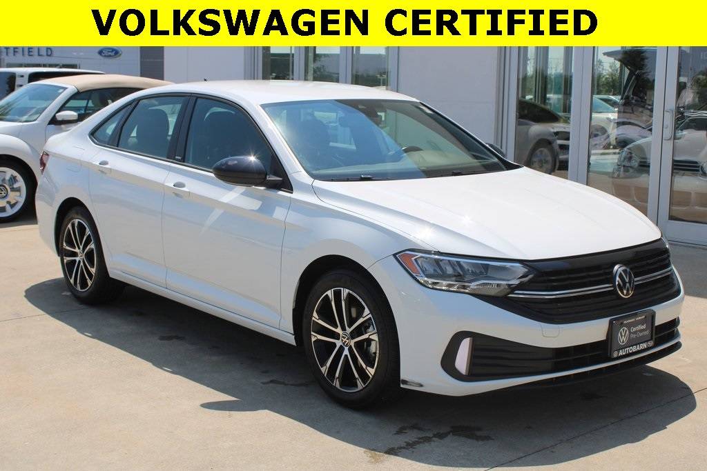 2023 Volkswagen Jetta Sport — Sedan — 26,685 mi — Countryside, IL