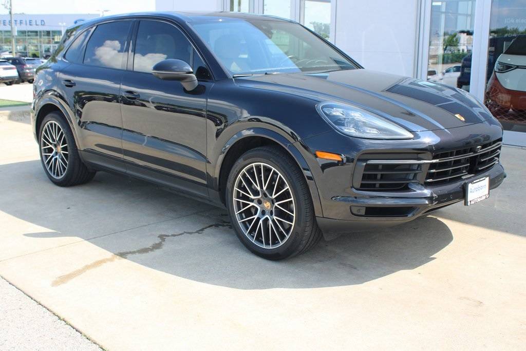 2021 Porsche Cayenne S — SUV — 30,041 mi — Countryside, IL