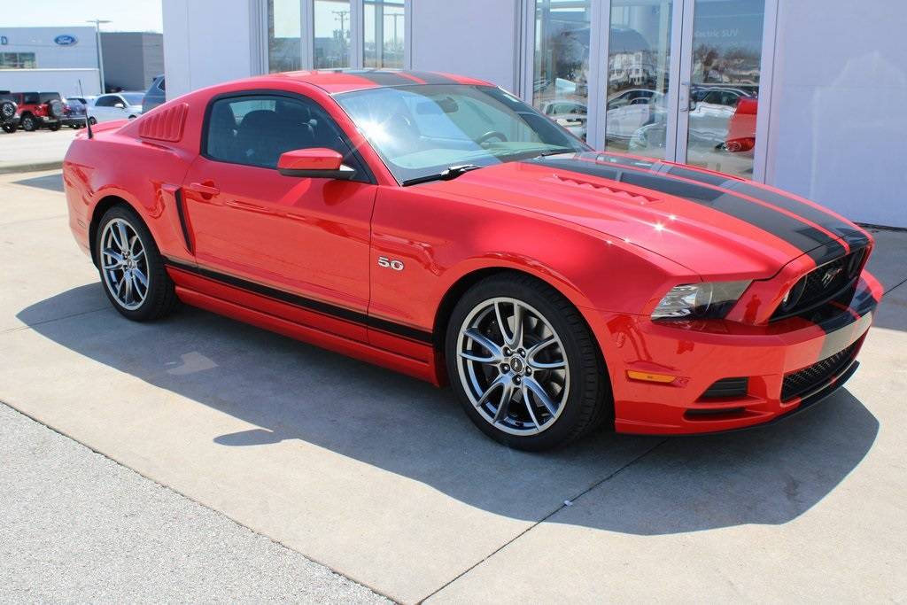 2014 Ford Mustang GT — Coupe — 11,581 mi — Countryside, IL