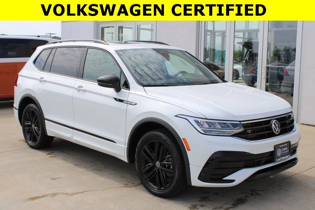 2022 Volkswagen Tiguan SE R-Line Black — SUV — 24,033 mi — Countryside, IL