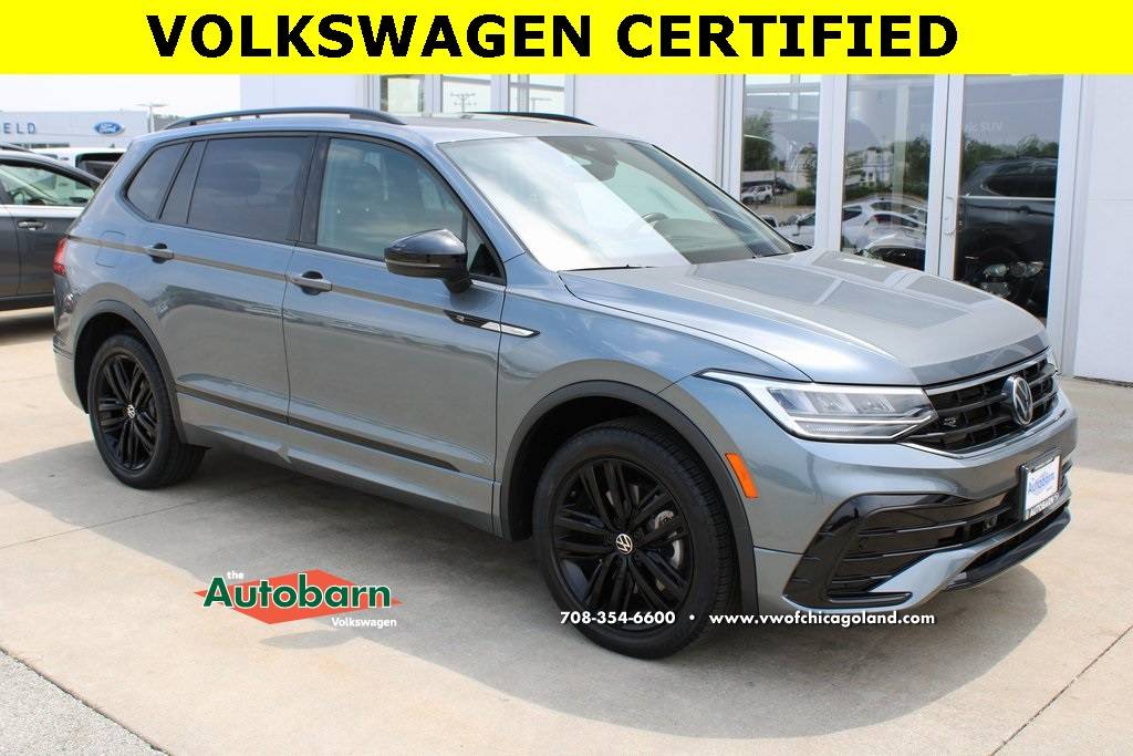 2022 Volkswagen Tiguan SE R-Line Black — SUV — 23,020 mi — Countryside, IL