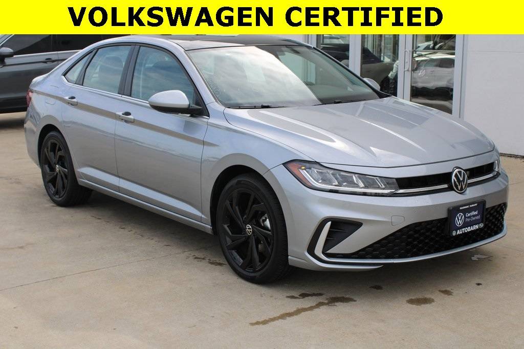 2025 Volkswagen Jetta SE — Sedan — 5,103 mi — Countryside, IL