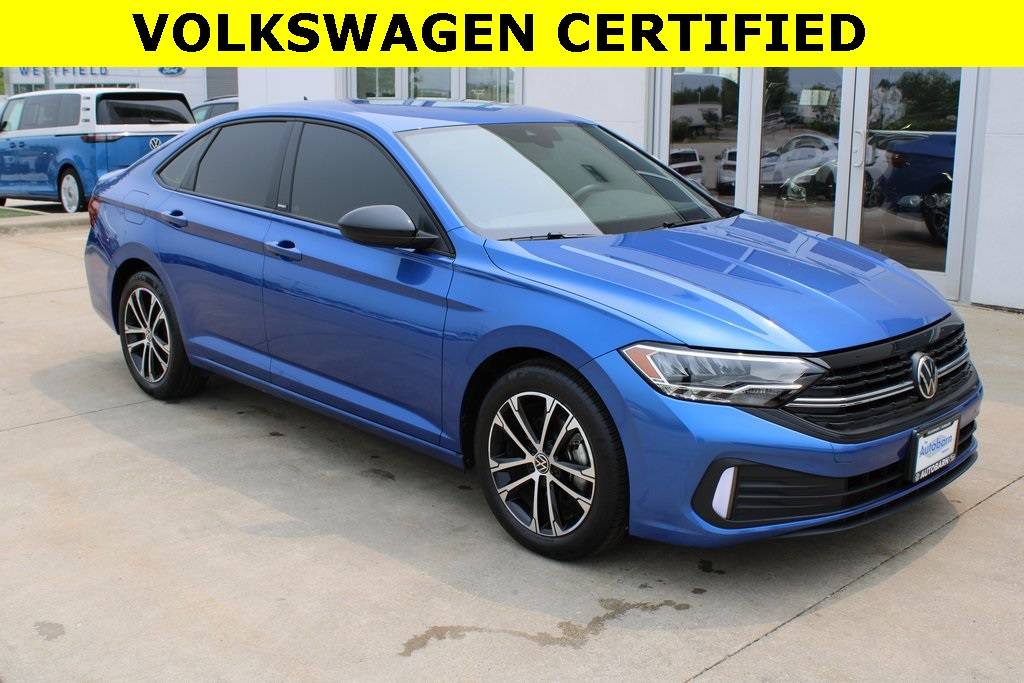2024 Volkswagen Jetta Sport — Sedan — 10,171 mi — Countryside, IL