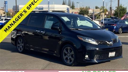 2019 Toyota Sienna SE — Minivan — 82,830 mi — Montclair, CA