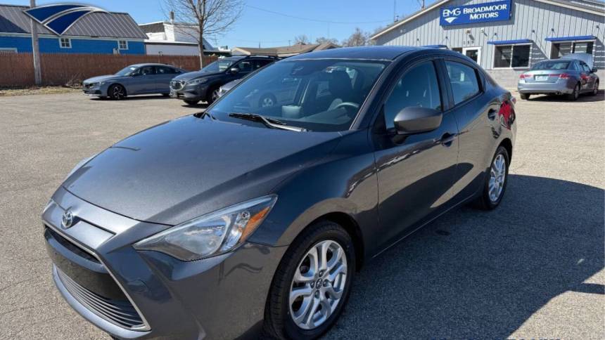 2017 Toyota Yaris iA Base
