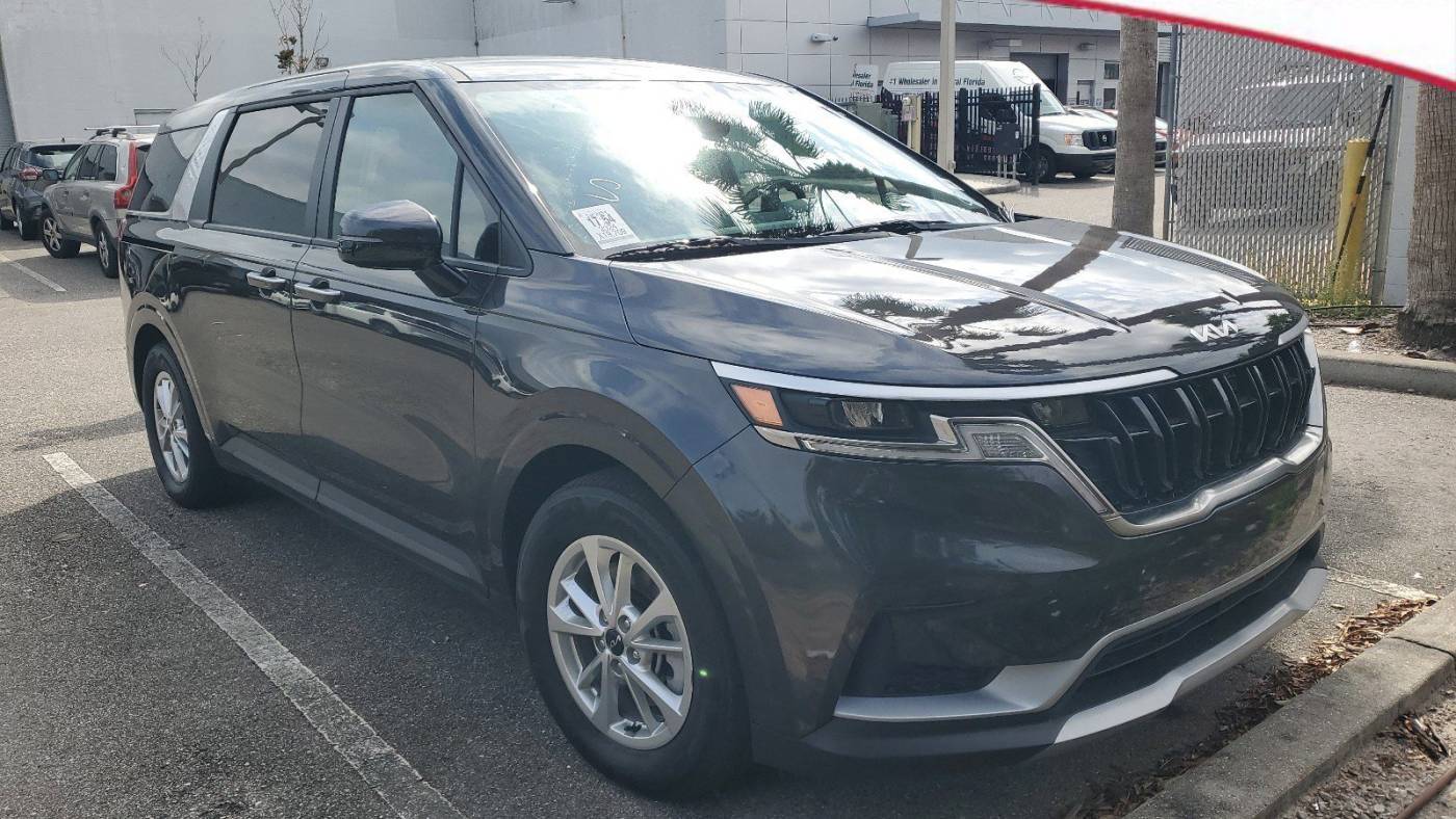 2024 Kia Carnival LXS — Minivan — 19,709 mi — Orlando, FL
