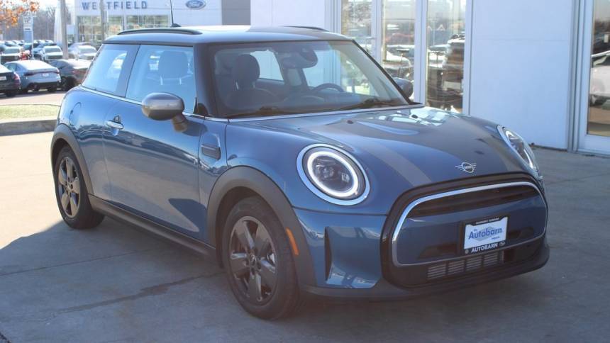 2024 MINI Hardtop Cooper — Hatchback — 7,594 mi — Countryside, IL
