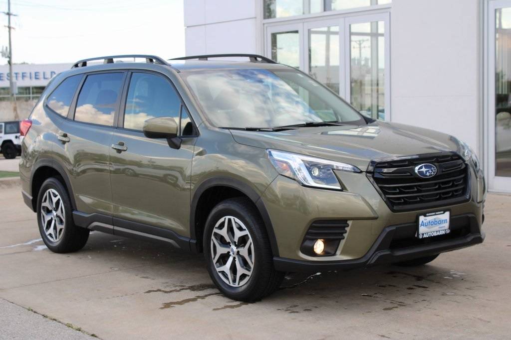 2023 Subaru Forester Premium — SUV — 31,746 mi — Countryside, IL