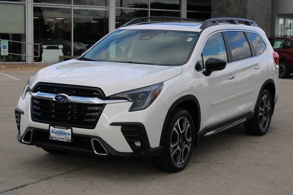 2025 Subaru Ascent Touring — SUV — 2,811 mi — Countryside, IL