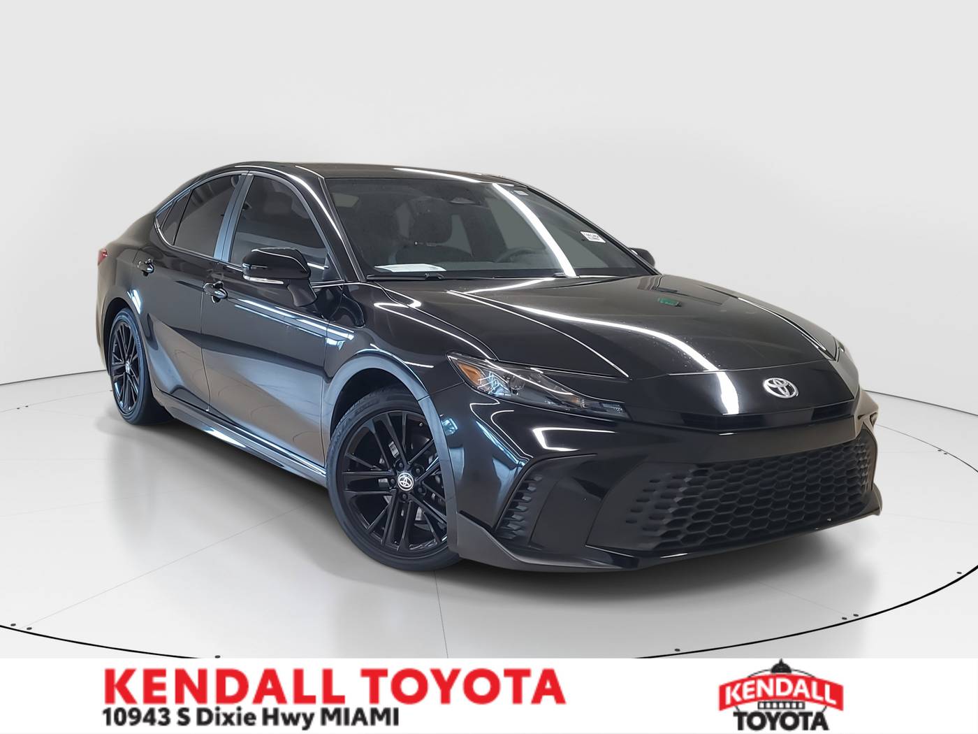 2025 Toyota Camry SE — Sedan — 20,274 mi — Miami, FL