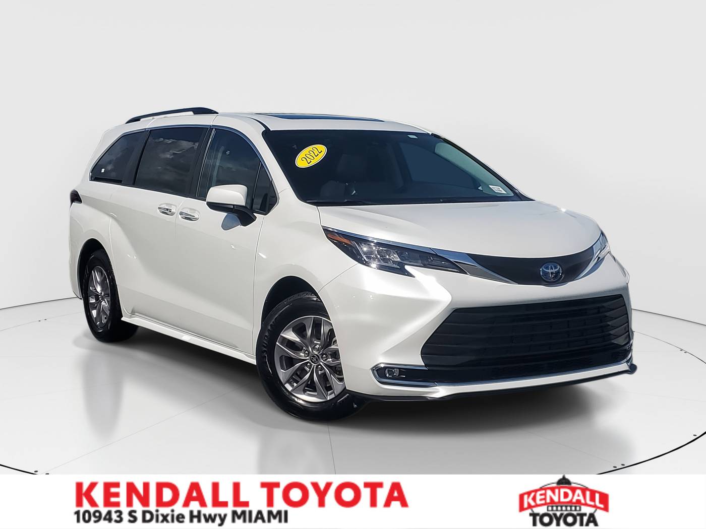 2022 Toyota Sienna XLE — Minivan — 101,939 mi — Miami, FL