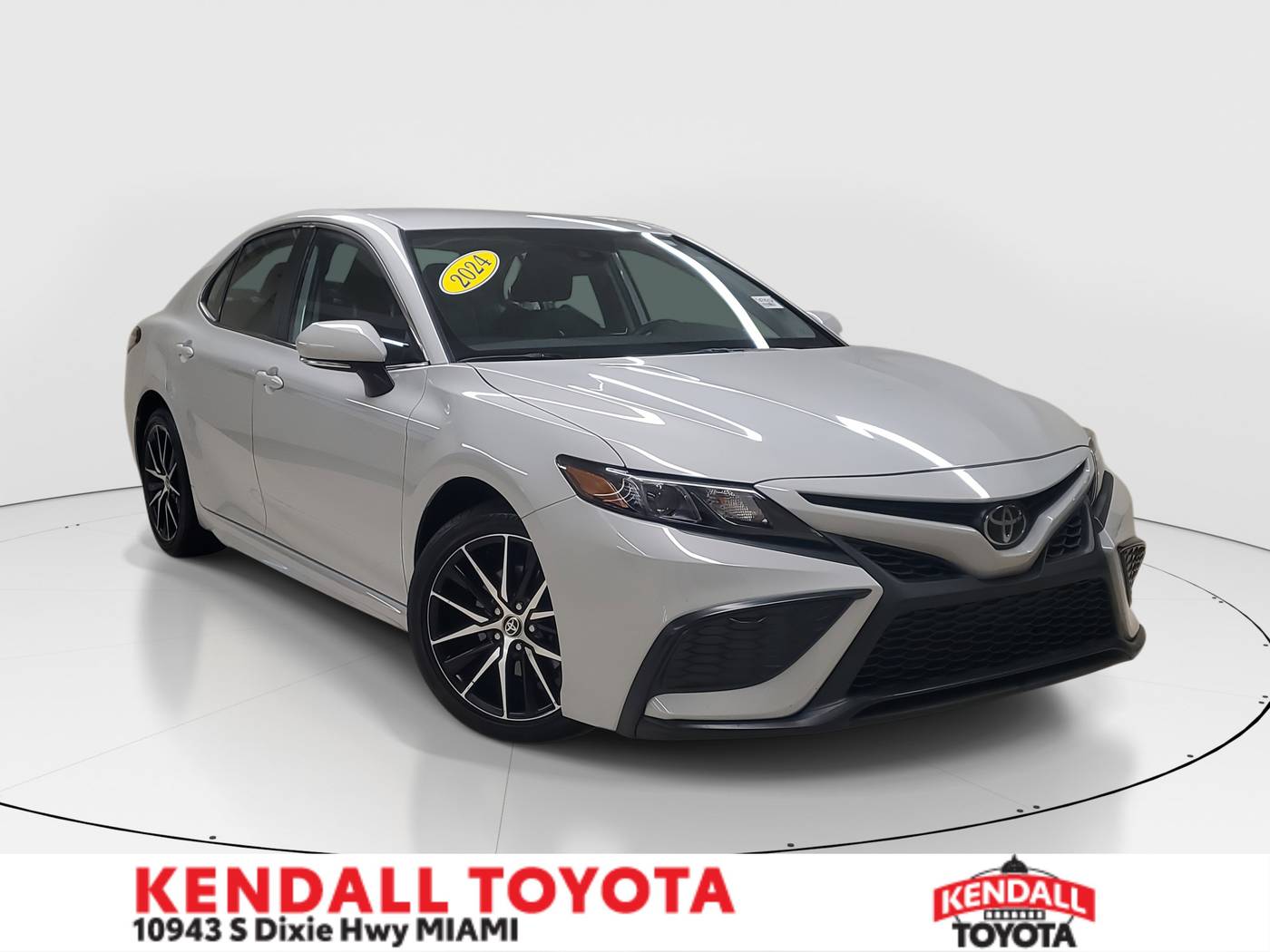 2024 Toyota Camry SE — Sedan — 14,096 mi — Miami, FL