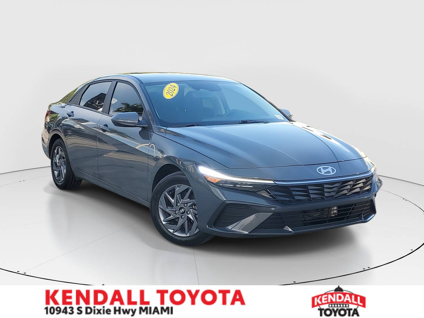 2024 Hyundai Elantra Hybrid Blue — Sedan — 31,638 mi — Miami, FL