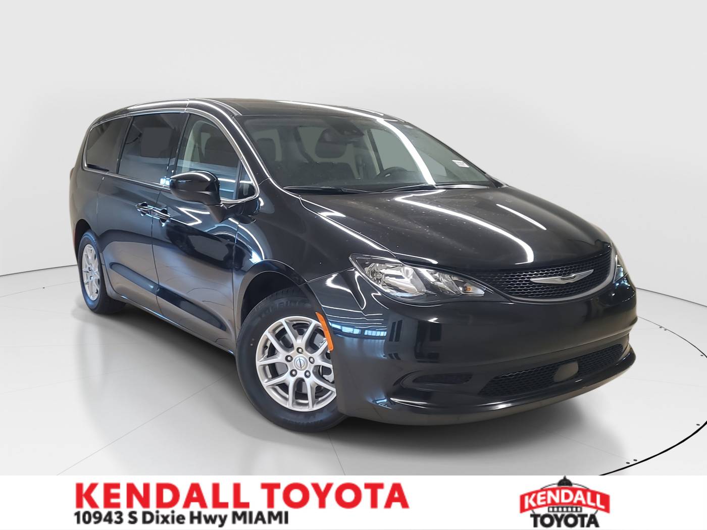 2024 Chrysler Voyager LX — Minivan — 33,680 mi — Miami, FL