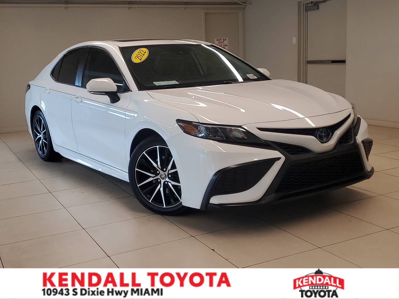 2022 Toyota Camry Hybrid SE — Sedan — 35,979 mi — Miami, FL