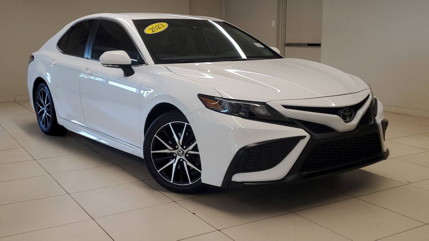 2023 Toyota Camry SE — Sedan — 18,814 mi — Miami, FL
