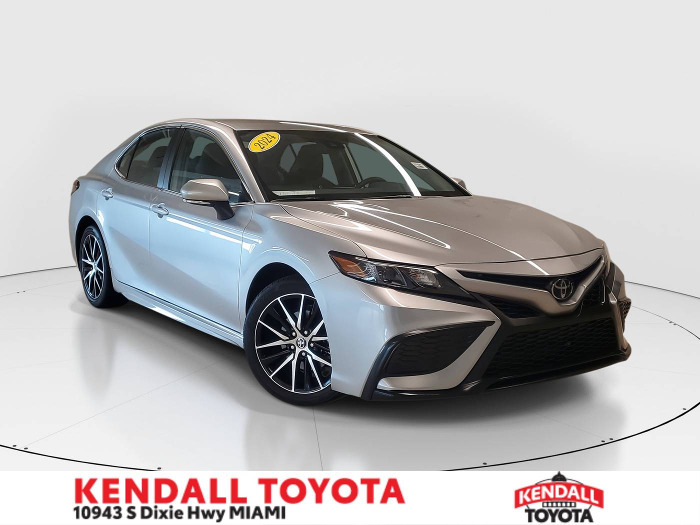 2024 Toyota Camry SE — Sedan — 2,920 mi — Miami, FL