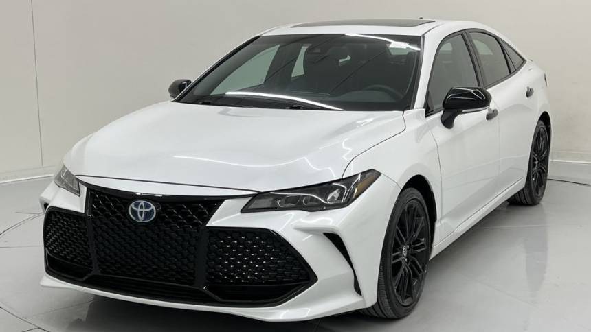 2022 Toyota Avalon Hybrid XSE Nightshade — Sedan — 20,907 mi — Bensenville, IL