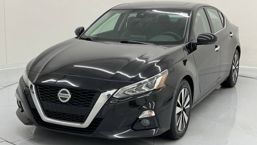 2019 Nissan Altima SL — Sedan — 117,487 mi — Bensenville, IL
