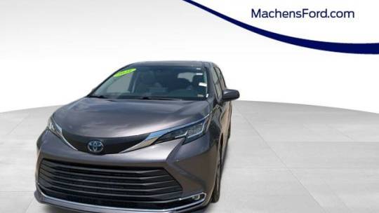 2021 Toyota Sienna XLE