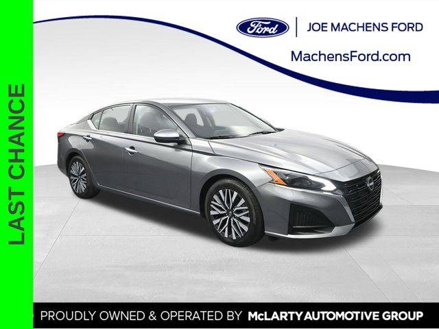 2023 Nissan Altima SV — Sedan — 69,299 mi — Columbia, MO