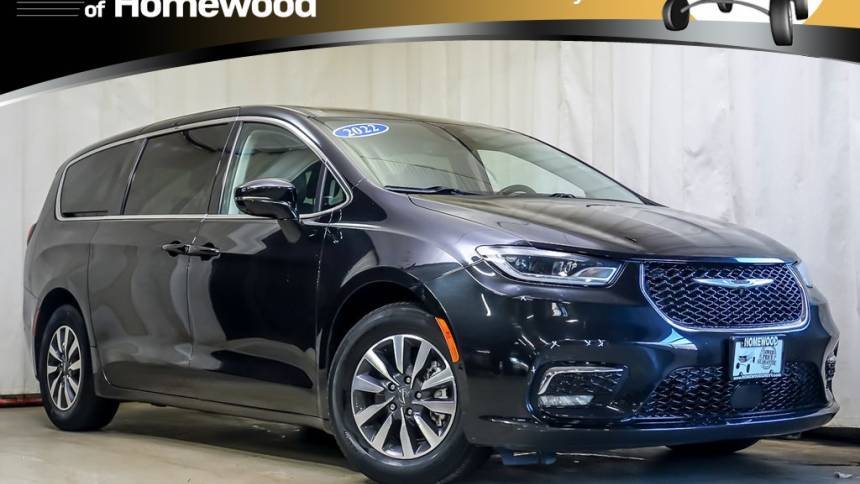 2022 Chrysler Pacifica Hybrid Touring L — Minivan — 69,725 mi — Homewood, IL