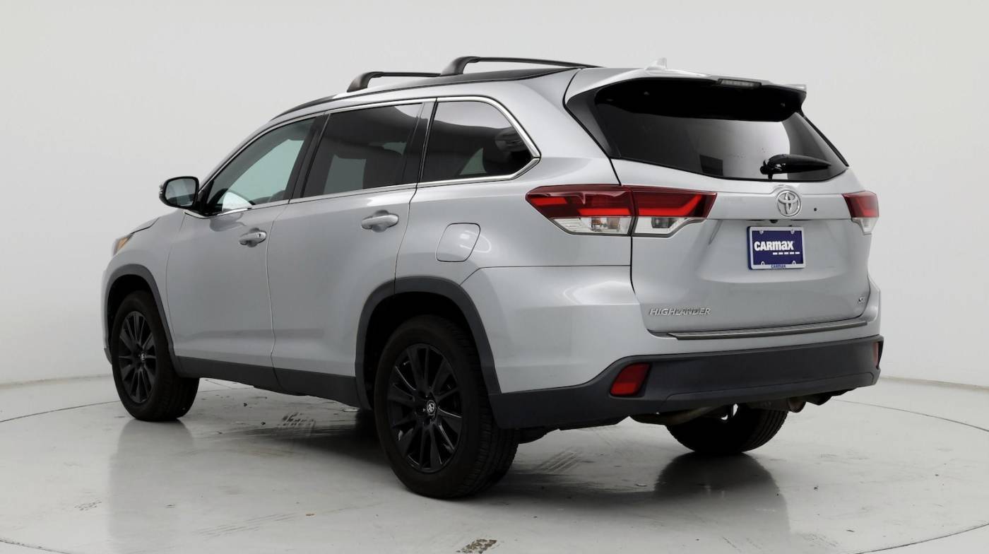 2019 Toyota Highlander SE V6 — SUV — 90,977 mi — Chattanooga, TN