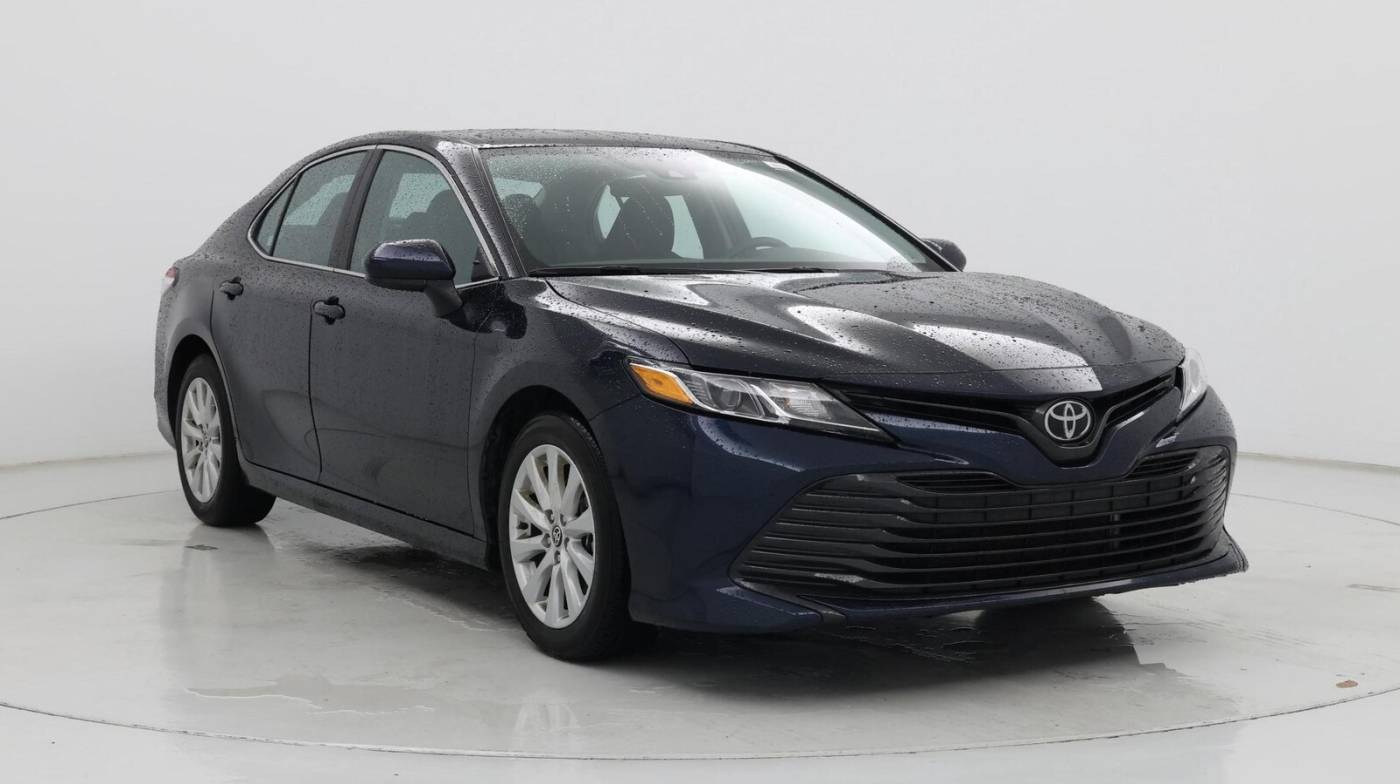 2020 Toyota Camry LE — Sedan — 24,127 mi — Chattanooga, TN
