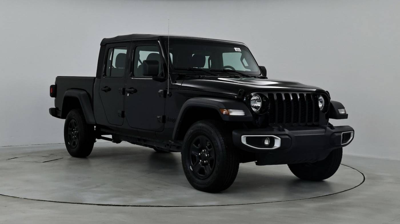 2023 Jeep Gladiator Sport — Pickup Truck — 40,125 mi — Chattanooga, TN