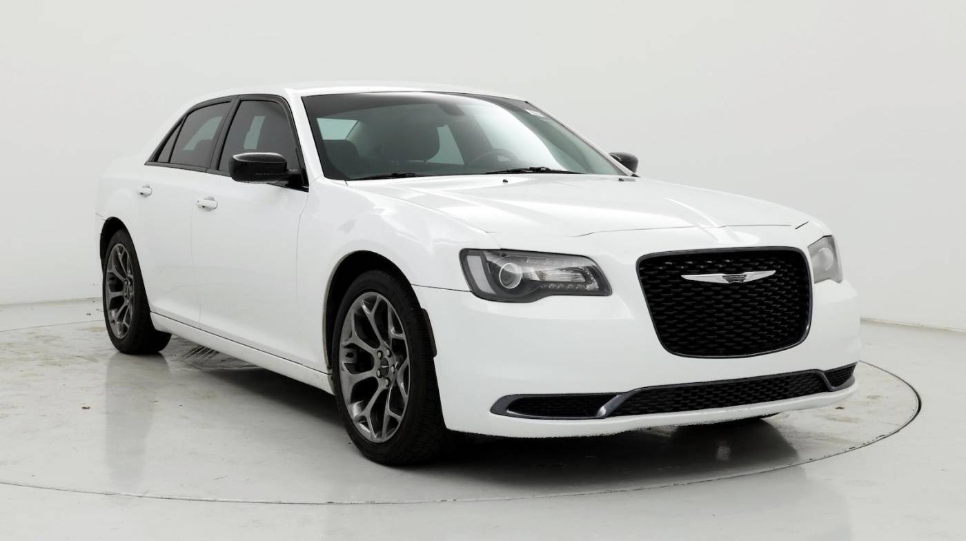 2018 Chrysler 300 Touring — Sedan — 61,010 mi — Chattanooga, TN