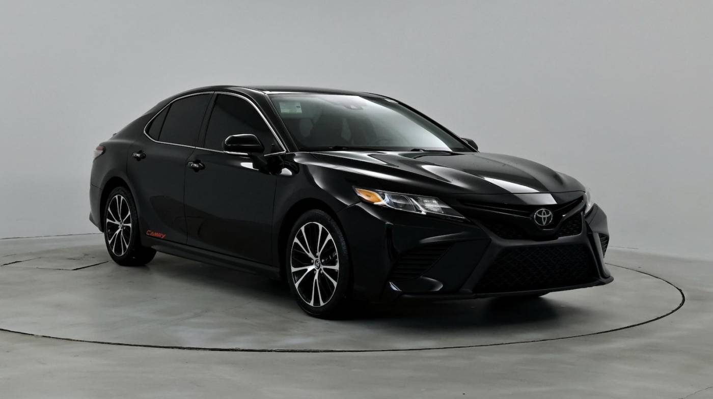 2019 Toyota Camry SE — Sedan — 72,793 mi — Chattanooga, TN