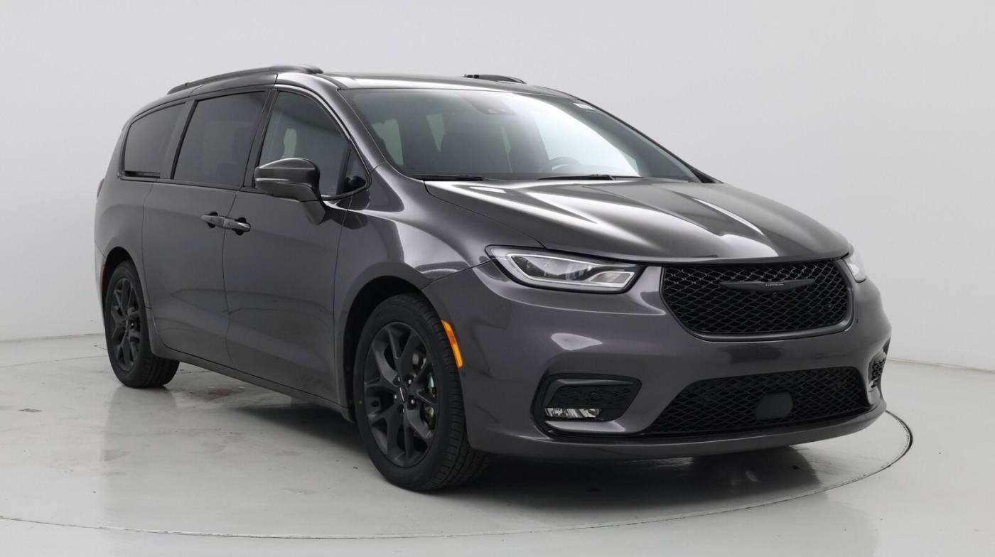 2021 Chrysler Pacifica Touring L — Minivan — 32,775 mi — Chattanooga, TN