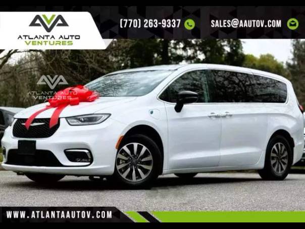 2024 Chrysler Pacifica Hybrid Select — Minivan — 12,638 mi — Roswell, GA