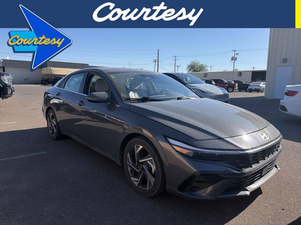 2025 Hyundai Elantra Limited — Sedan — 31,460 mi — Scottsdale, AZ