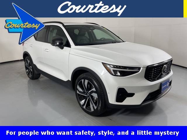 2025 Volvo XC40 Plus — SUV — 15,446 mi — Scottsdale, AZ