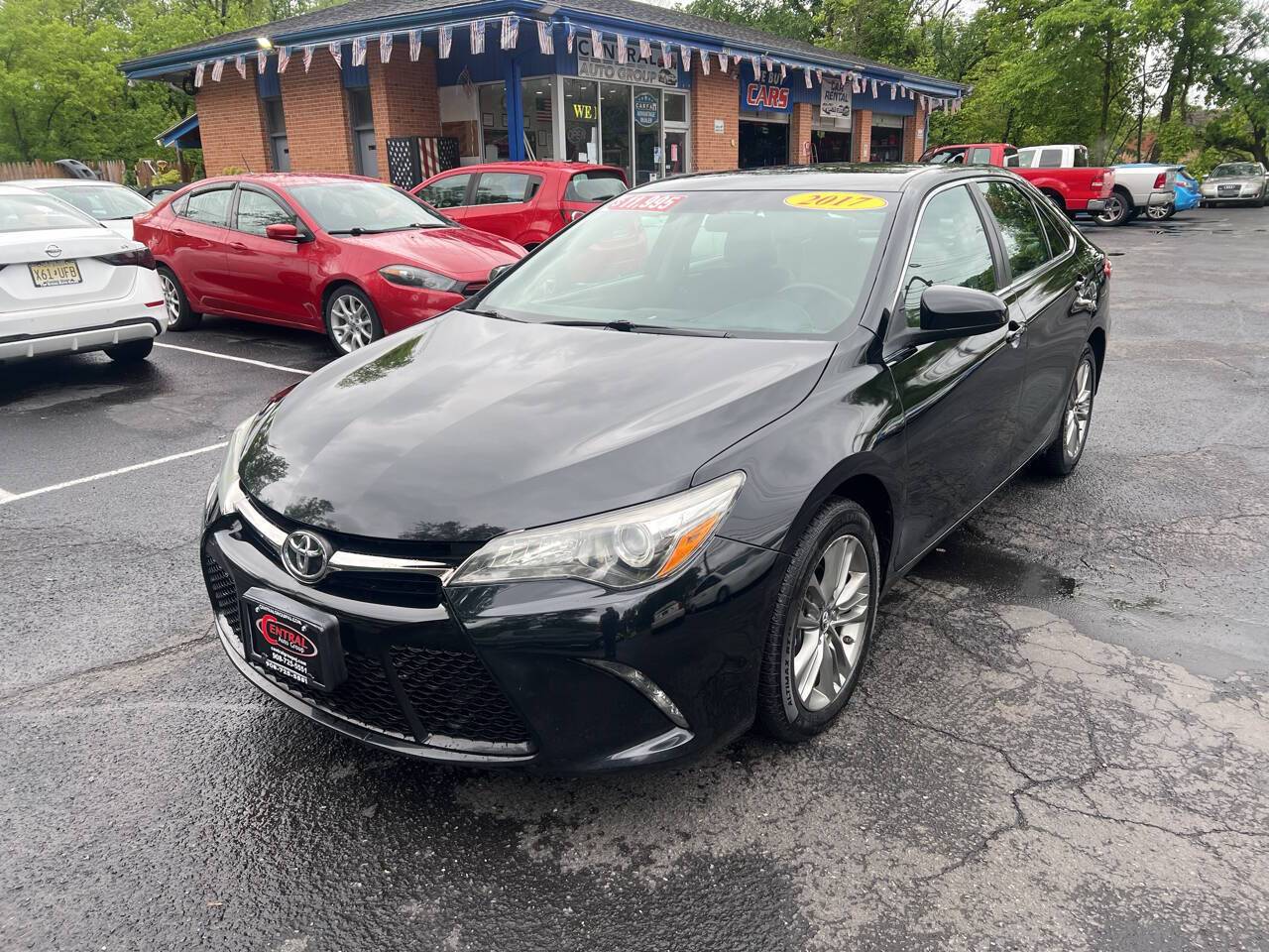 2017 Toyota Camry SE — Sedan — 122,322 mi — Raritan, NJ
