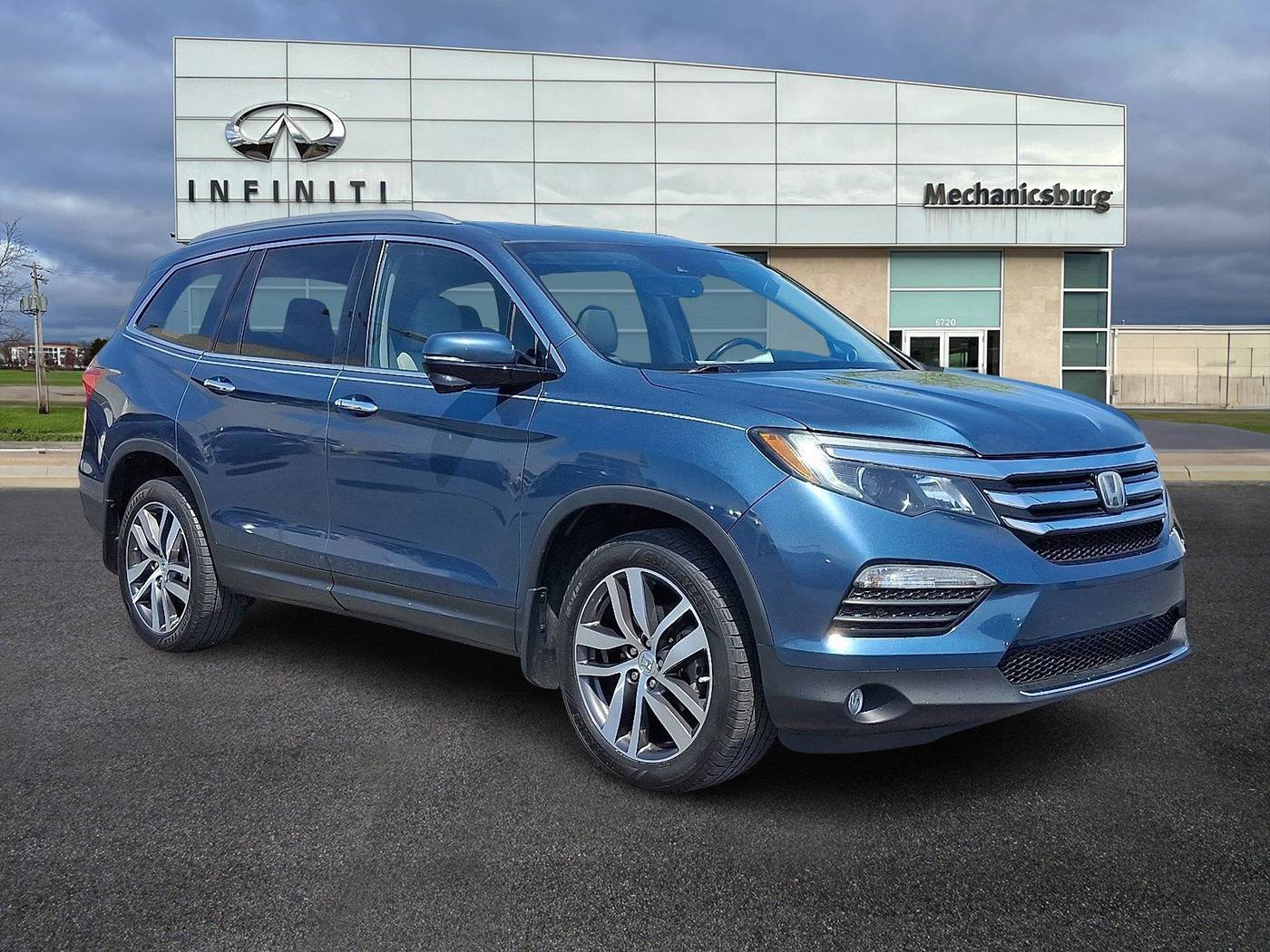 2018 Honda Pilot Touring — SUV — 151,998 mi — Mechanicsburg, PA