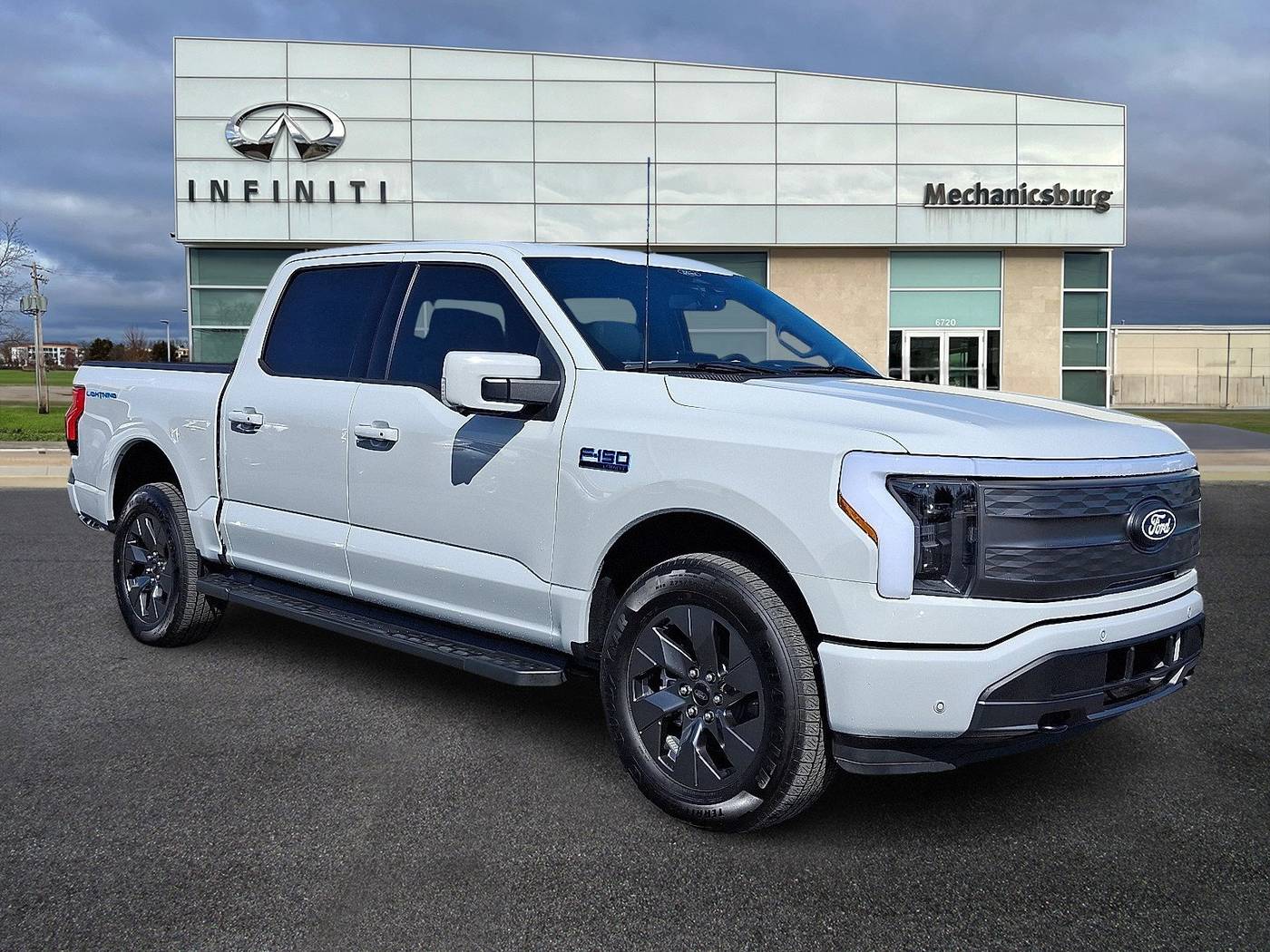 2024 Ford F-150 Lightning LARIAT — Pickup Truck — 5,064 mi — Mechanicsburg, PA