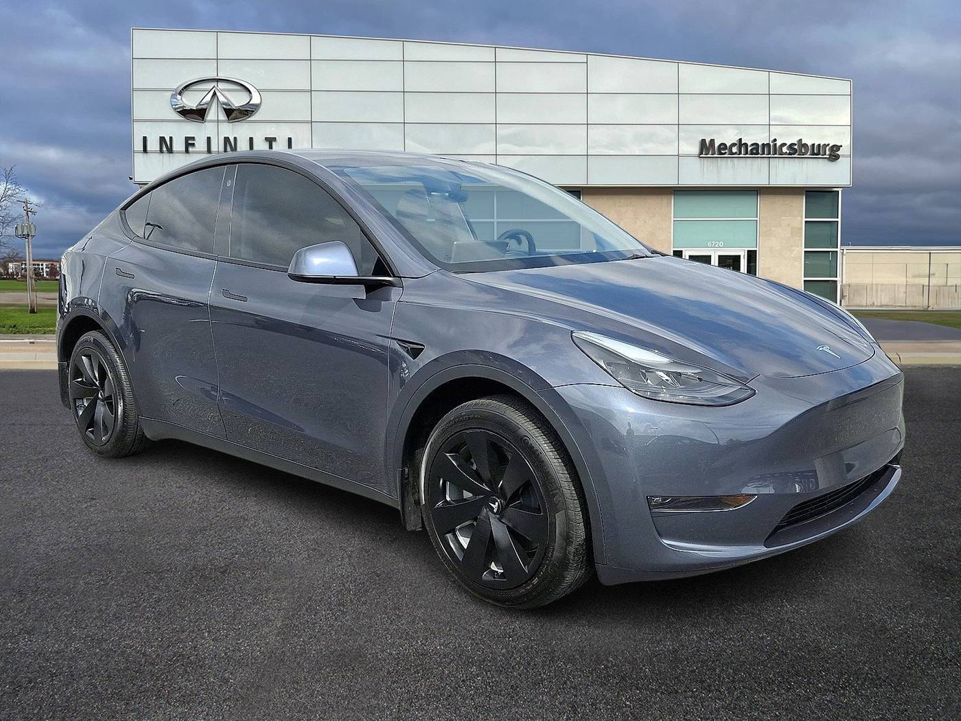 2023 Tesla Model Y Long Range — SUV — 18,964 mi — Mechanicsburg, PA