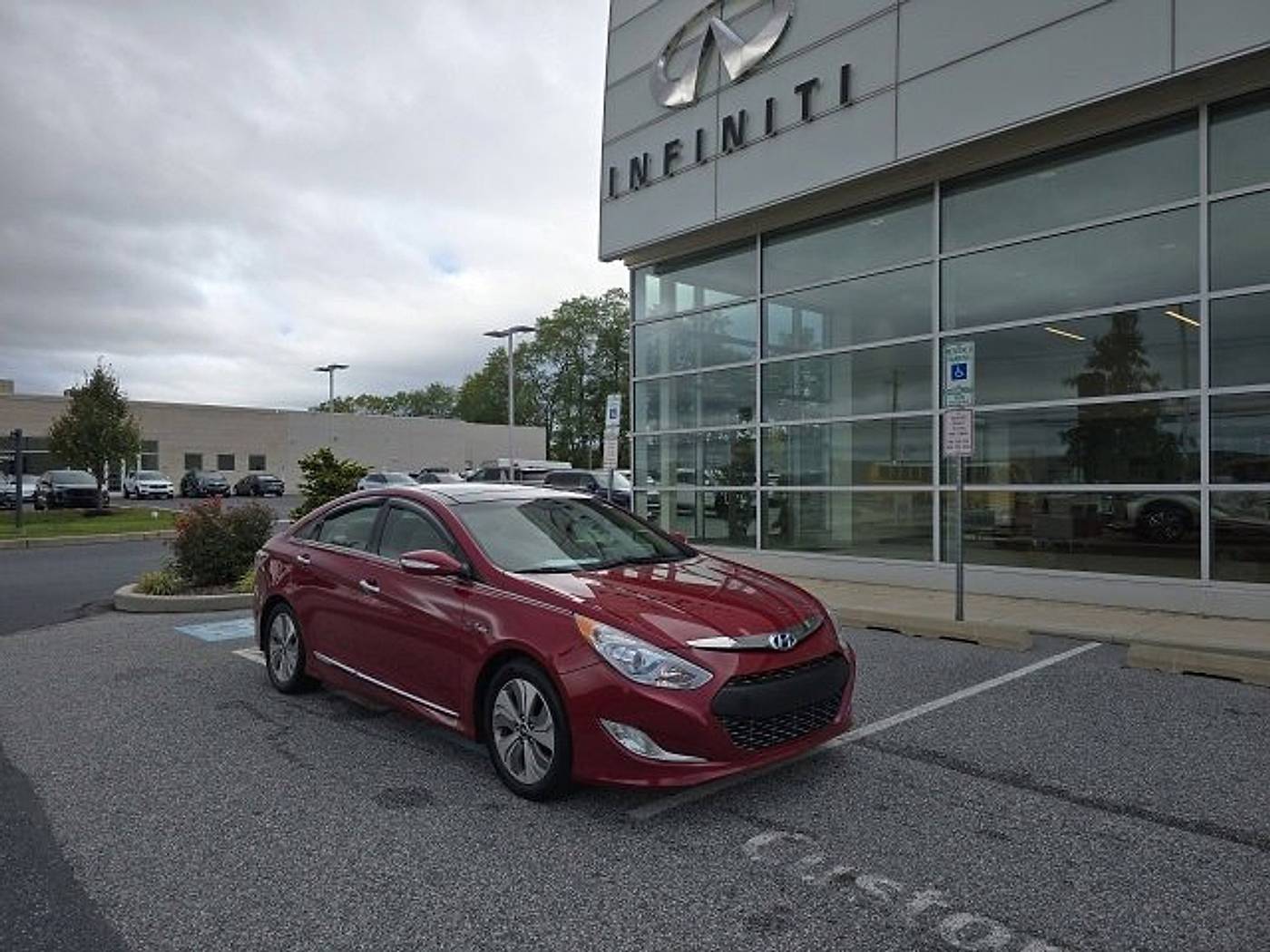2014 Hyundai Sonata Hybrid Limited — Sedan — 103,194 mi — Mechanicsburg, PA