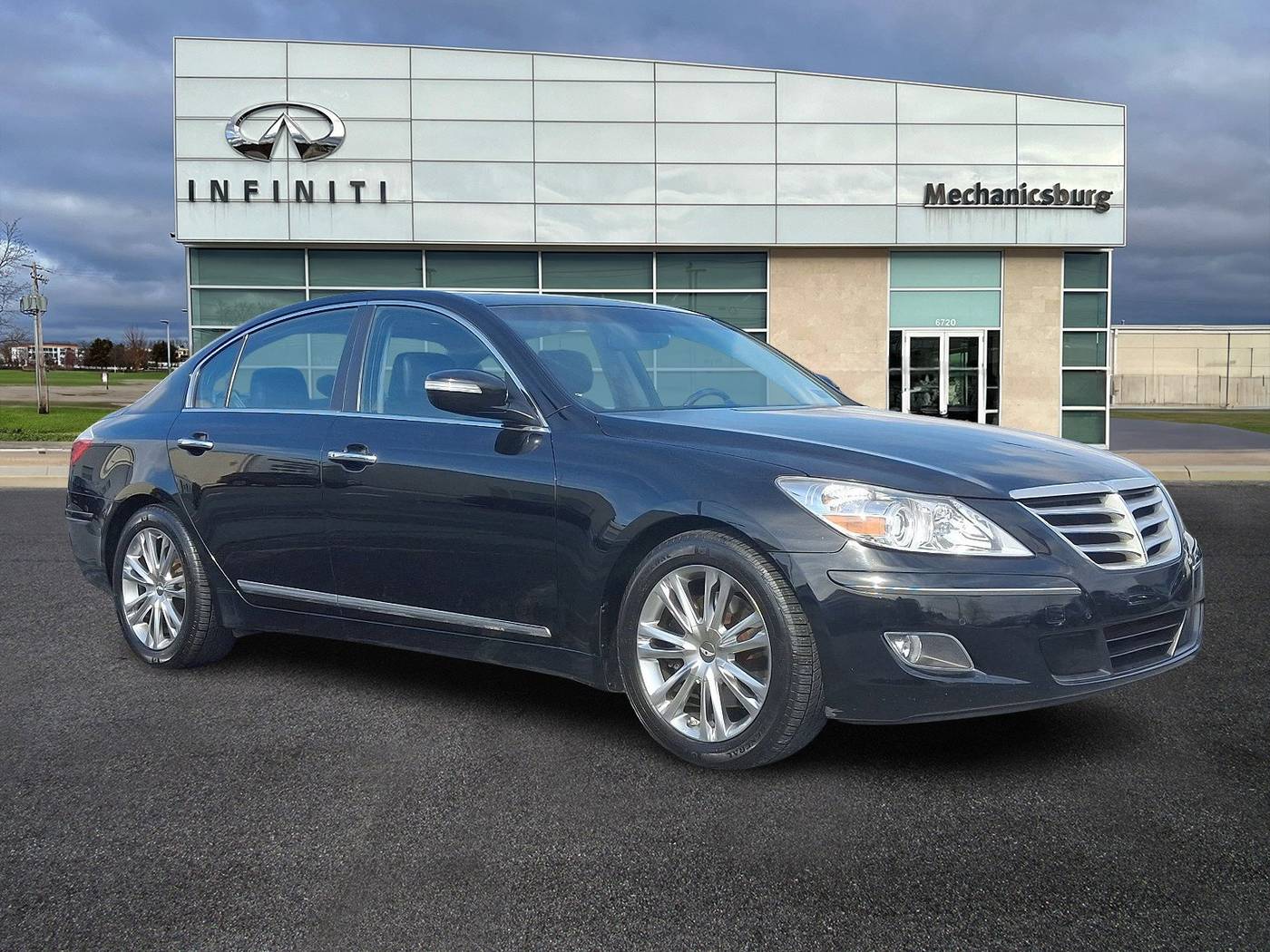 2011 Hyundai Genesis 4.6 — Sedan — 133,818 mi — Mechanicsburg, PA