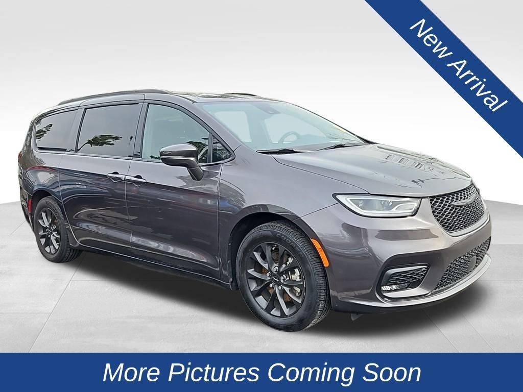 2021 Chrysler Pacifica Touring — Minivan — 147,772 mi — Wilmington, NC
