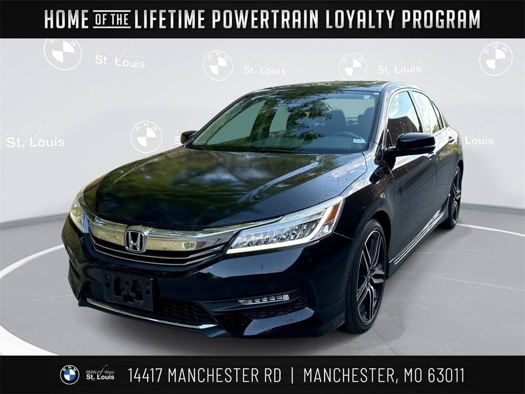 2017 Honda Accord Touring — Sedan — 59,715 mi — Manchester, MO