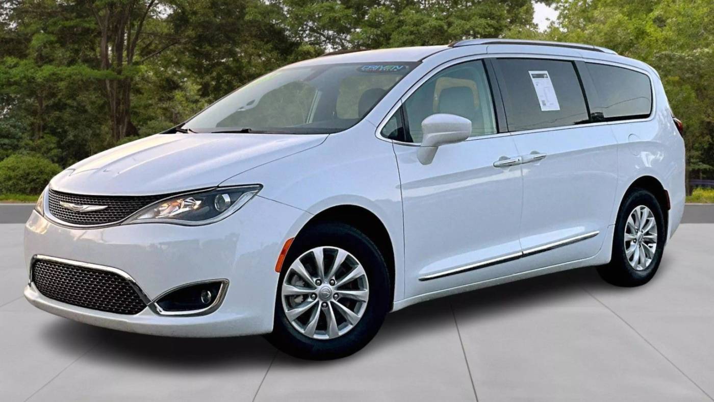 2019 Chrysler Pacifica Touring L — Minivan — 121,050 mi — Ocala, FL