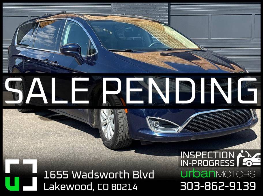 2018 Chrysler Pacifica Touring Plus — Minivan — 77,021 mi — Lakewood, CO