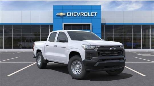 2024 Chevrolet Colorado WT — Pickup Truck — 2,497 mi — Burbank, CA