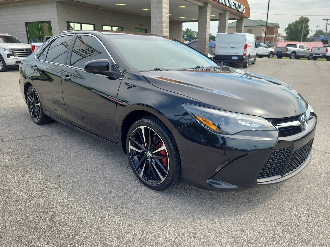 2015 Toyota Camry XLE — Sedan — 104,435 mi — Shepherdsville, KY