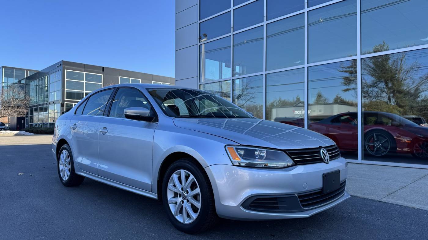 2013 Volkswagen Jetta SE — Sedan — 102,984 mi — Shepherdsville, KY